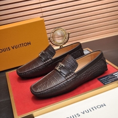 Louis Vuitton Low Shoes